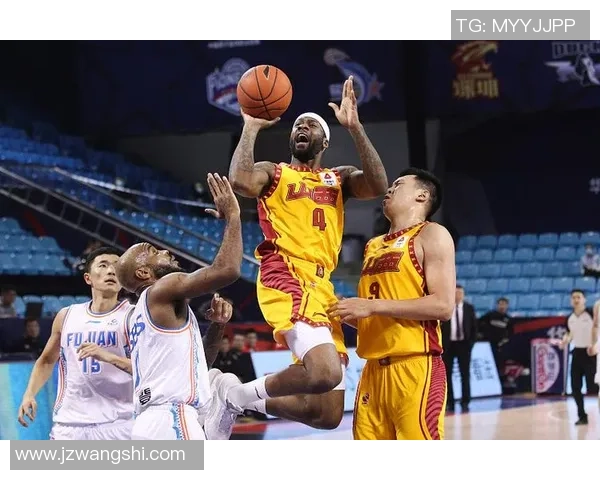 谢泼德手感冰凉仅中两球半场低迷难助球队摆脱困境